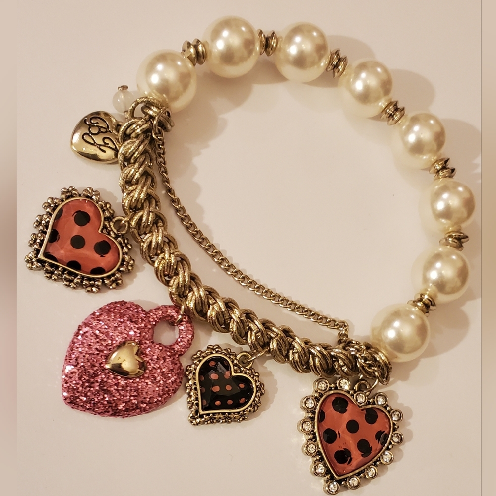 Betsey Johnson Heart Bracelet